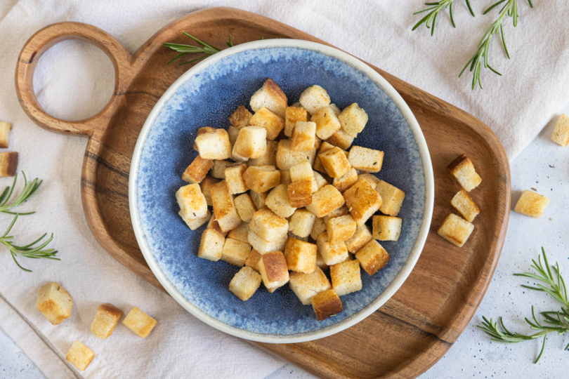 Knusprige Croutons selber machen