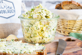 Omas einfache Kräuterbutter