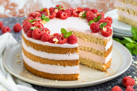 Himbeer-Mascarpone-Creme-Torte