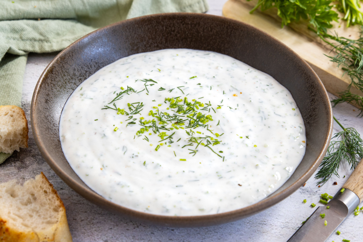 Joghurt-Kräuter-Dip