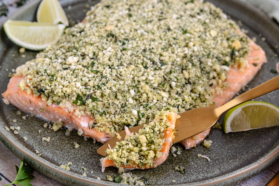 Lachs mit Kräuterkruste