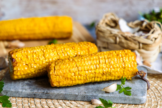 Maiskolben aus der Heißluftfritteuse
